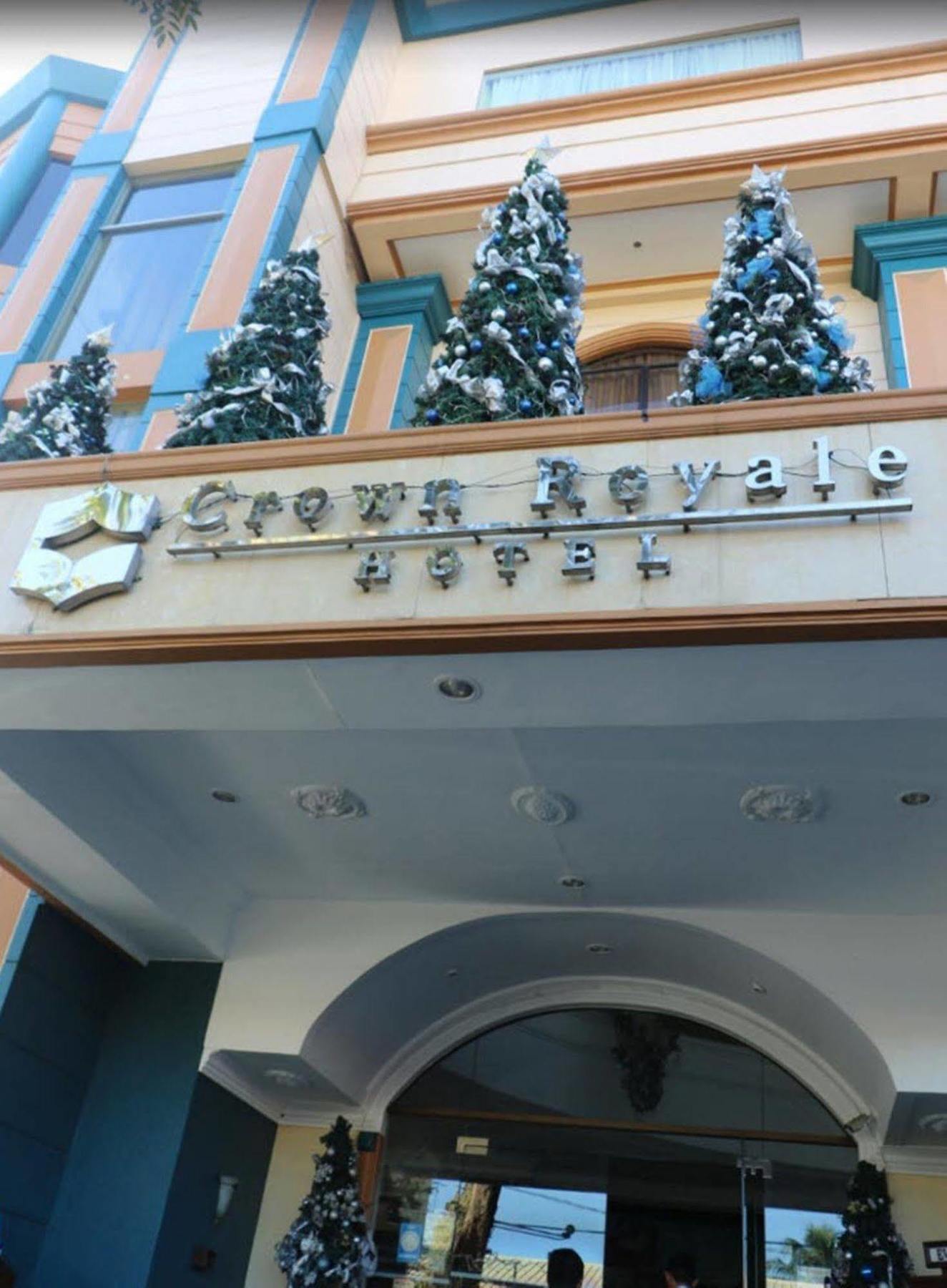 Crown Royale Hotel Balanga Exterior photo
